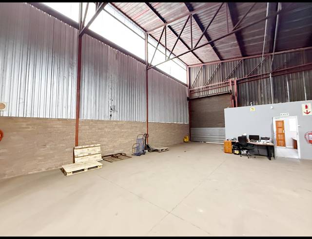 780M² WAREHOUSE TO LET IN WADEVILLE